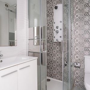 Private Bathroom King Room